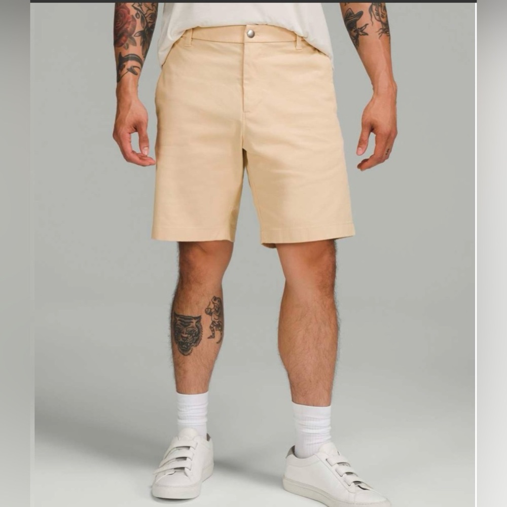 Lululemon Men’s Commission Classic-Fit Shorts 9”Oxford.  Size 30”.  Beige. NWOT.